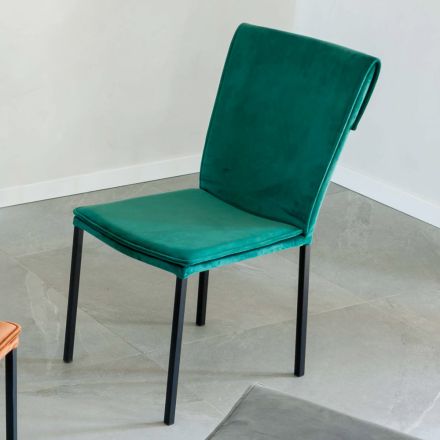 Cadeira de Sala em Veludo Antimanchas e Estrutura Preta - Haroon Viadurini