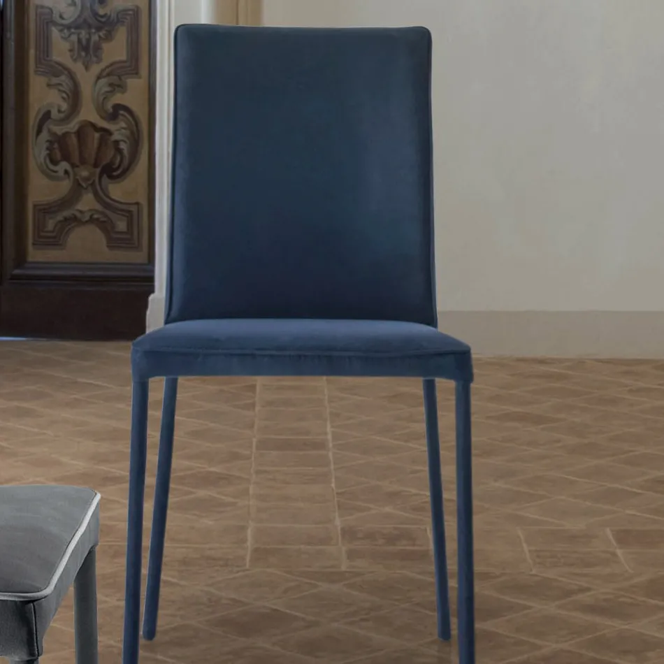 Cadeira de sala de estar com pernas estofadas e lacadas Made in Italy - Catania Viadurini