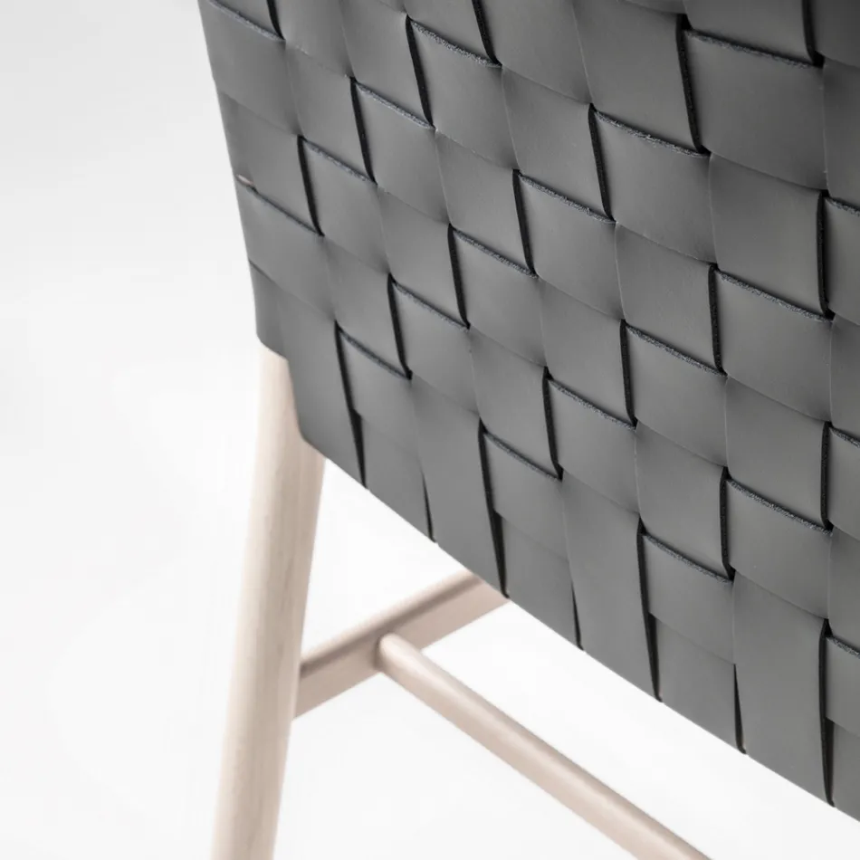 Cadeira de alta qualidade em madeira de faia e couro fabricada na Itália, 2 peças - Nora Viadurini