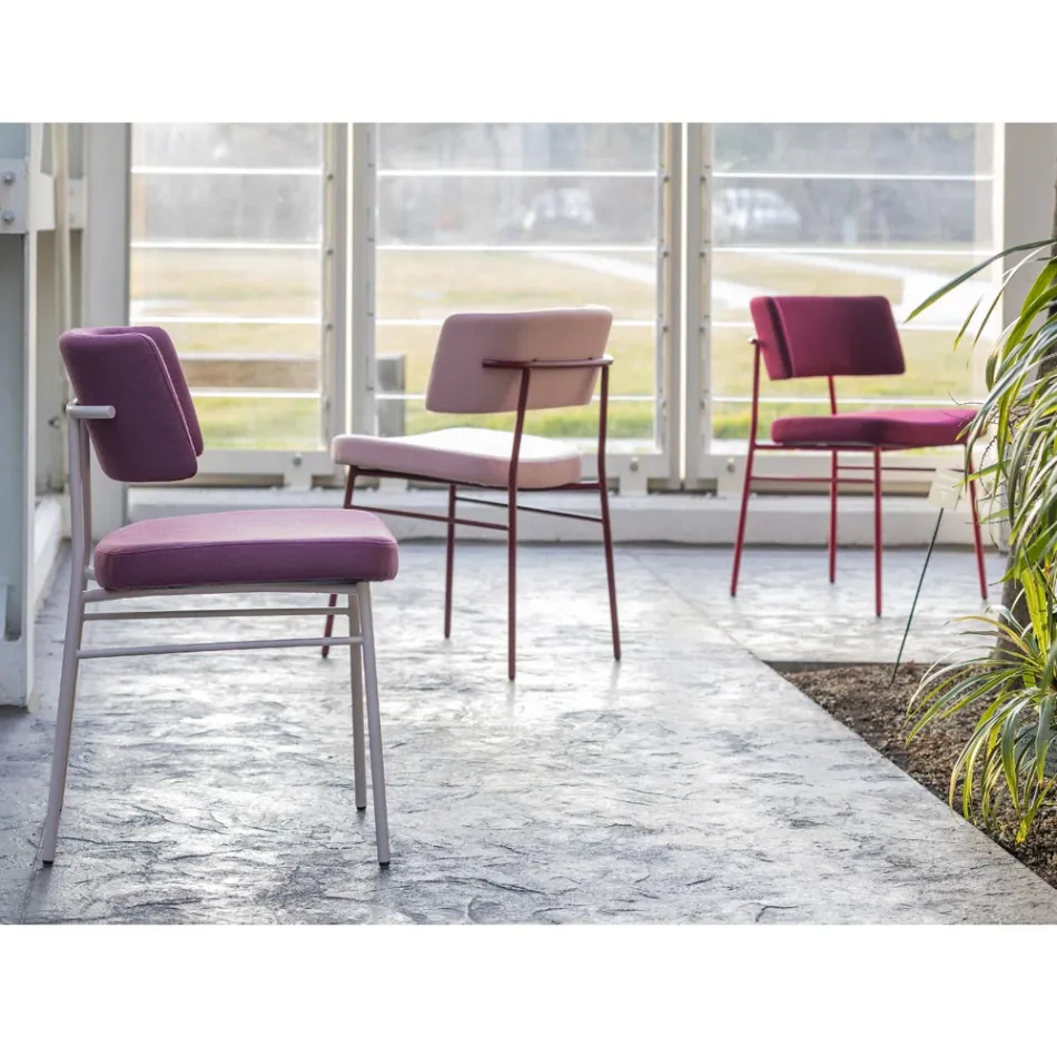 Cadeira de tecido luxuosa com base de metal fabricada na Itália, 2 peças - Alasca Viadurini