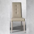 Cadeira de madeira e assento de couro ecológico com botões de design italiano - Mircea