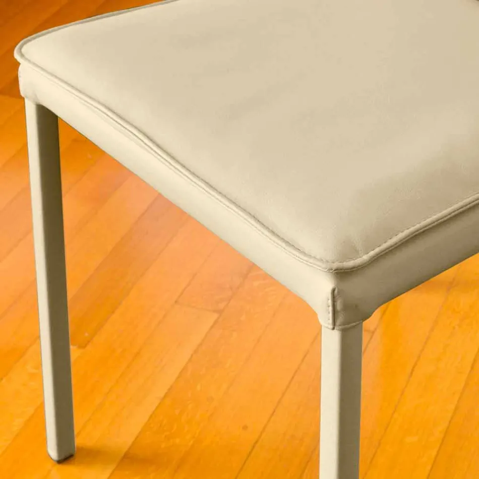 Bessie cadeira de sala de jantar em couro cor de pomba, fabricada na Itália Viadurini