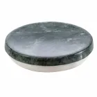 Os acessórios modernos do banheiro ajustaram-se no mármore verde salpicado de Bombei Viadurini