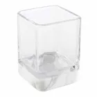 Os acessórios modernos do banheiro ajustaram-se no mármore de Calacatta e no vidro de Carona Viadurini