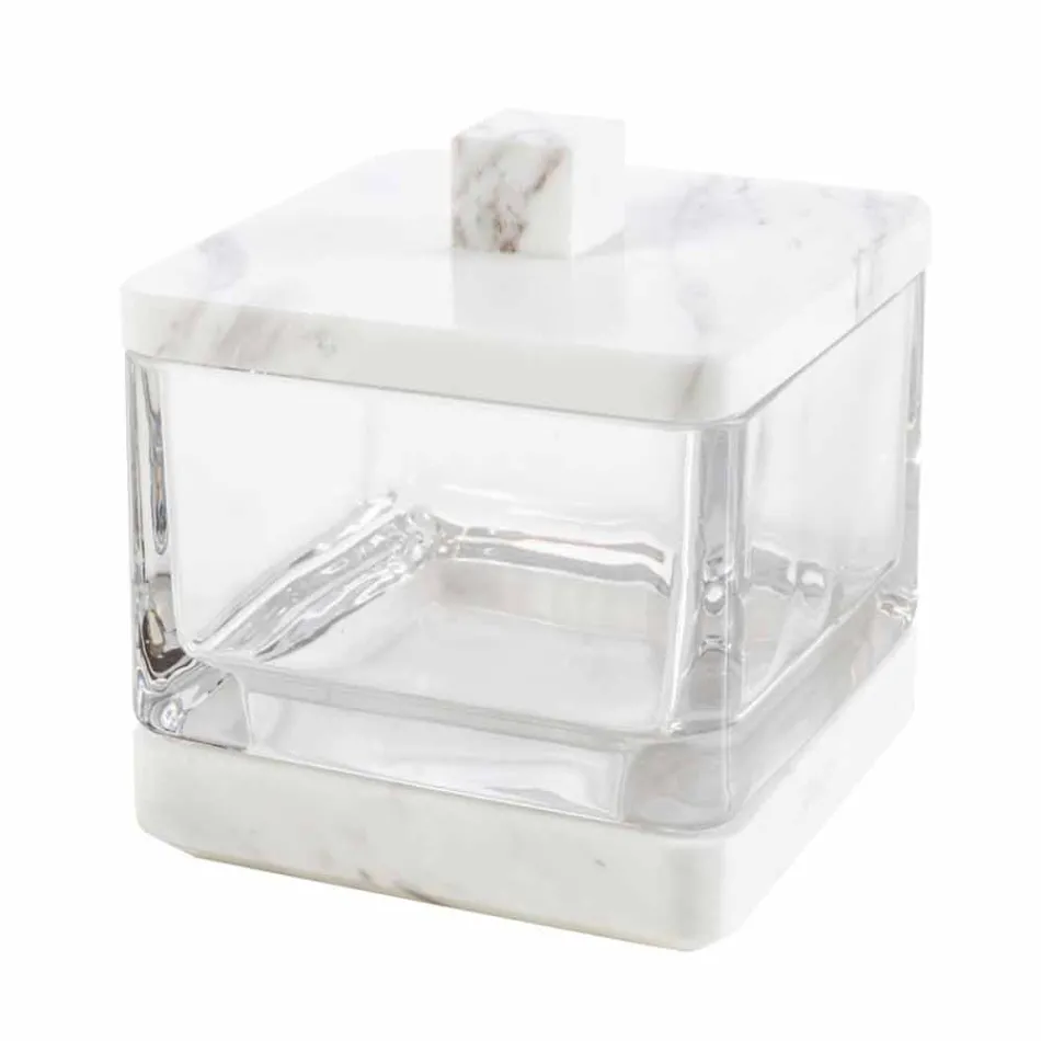 Os acessórios modernos do banheiro ajustaram-se no mármore de Calacatta e no vidro de Carona Viadurini