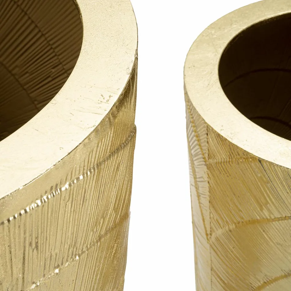 Conjunto de 3 vasos de ferro dourado com decorações circulares em relevo - Walter Viadurini