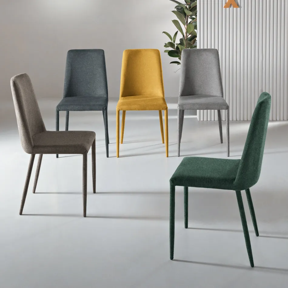 Conjunto de 4 cadeiras estofadas em tecido colorido e estrutura estofada - Luciana Viadurini