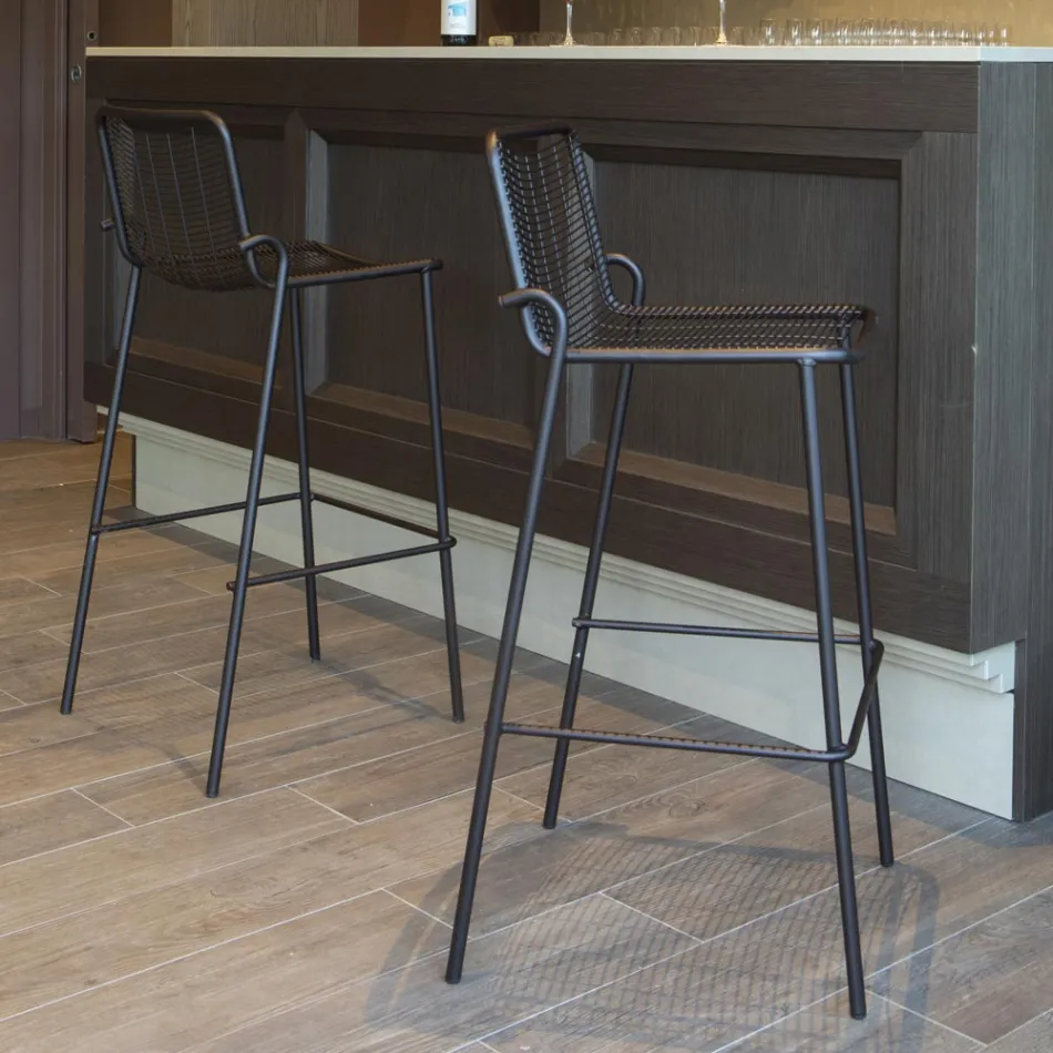 Banco empilhável ao ar livre em metal feito na Itália 2 peças - Vikas Viadurini