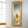 Espelho de piso / parede de design com acabamento em folha de ouro Mata