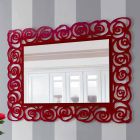 Espelho grande e moderno de parede em plexiglás vermelho - Rosalinda Viadurini