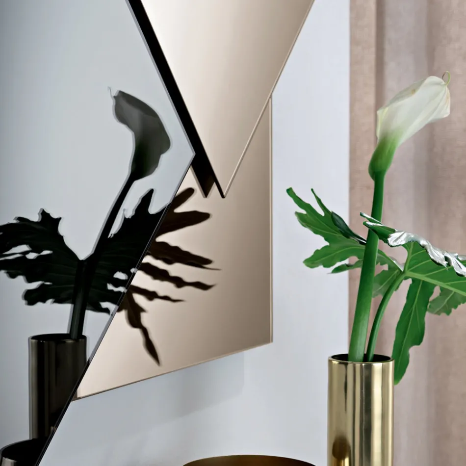 Espelho composto por 3 placas sobrepostas, 2 de bronze e 1 fumê - Armida Viadurini