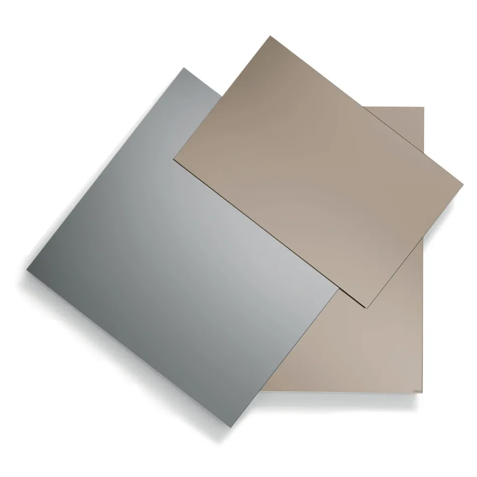 Espelho composto por 3 placas sobrepostas, 2 de bronze e 1 fumê - Armida Viadurini