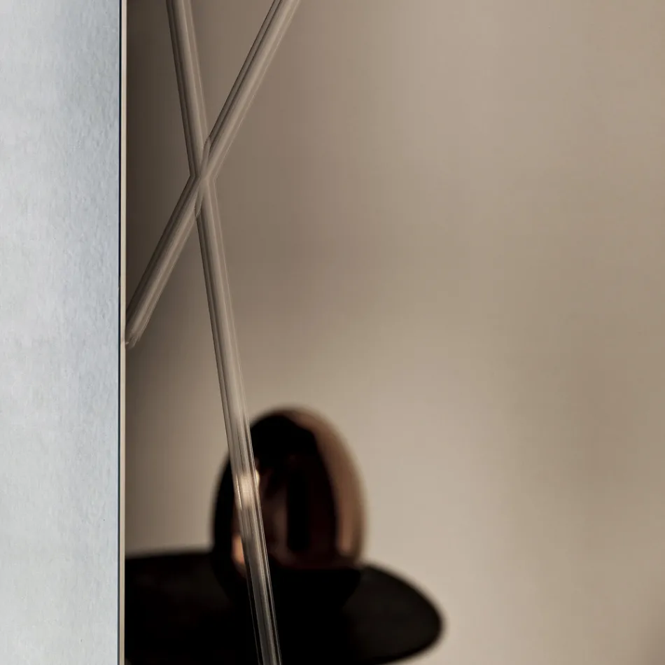 Espelho retangular com gravações a laser, fabricado na Itália - Alberta Viadurini