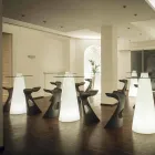 Polietileno e vidro de mesa alta Peak Slide (H120) feitos na Itália Viadurini