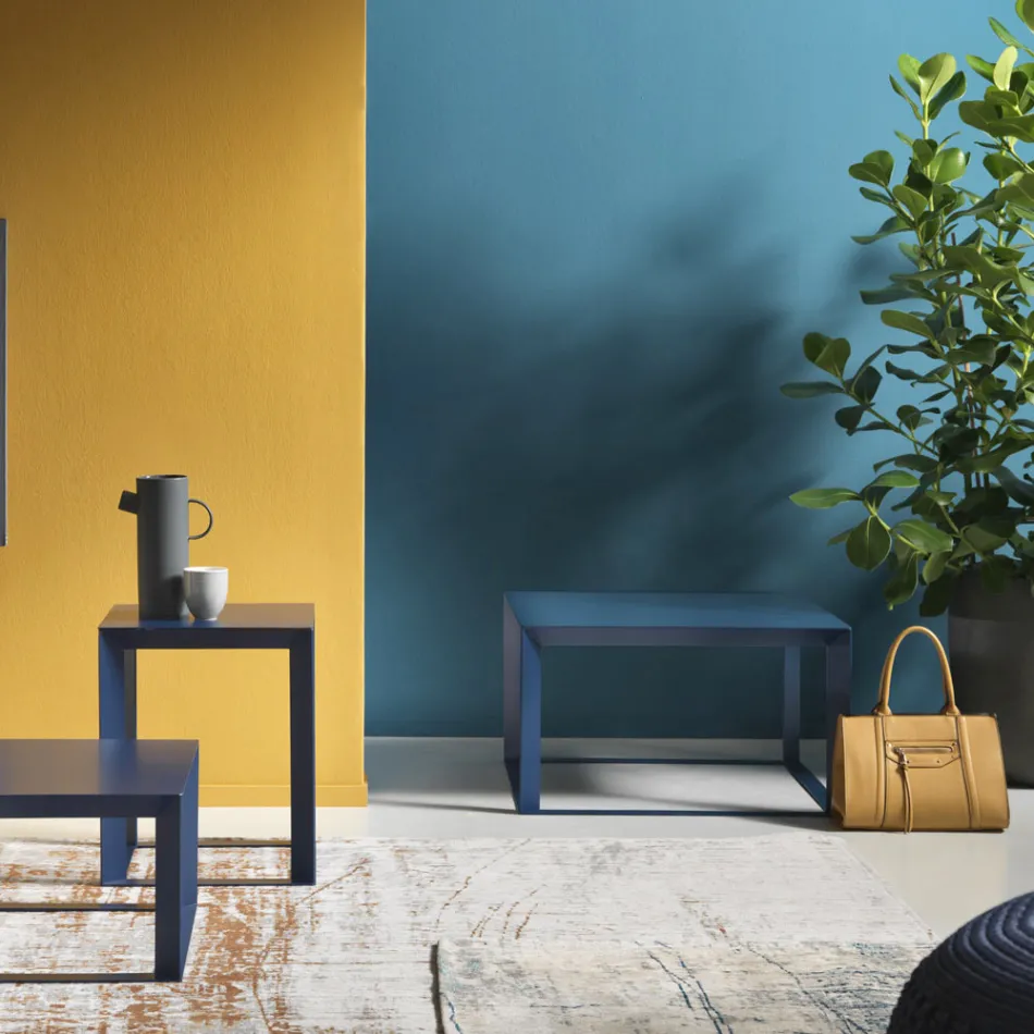 Mesa de centro quadrada de metal em 2 tamanhos - Josyane Viadurini