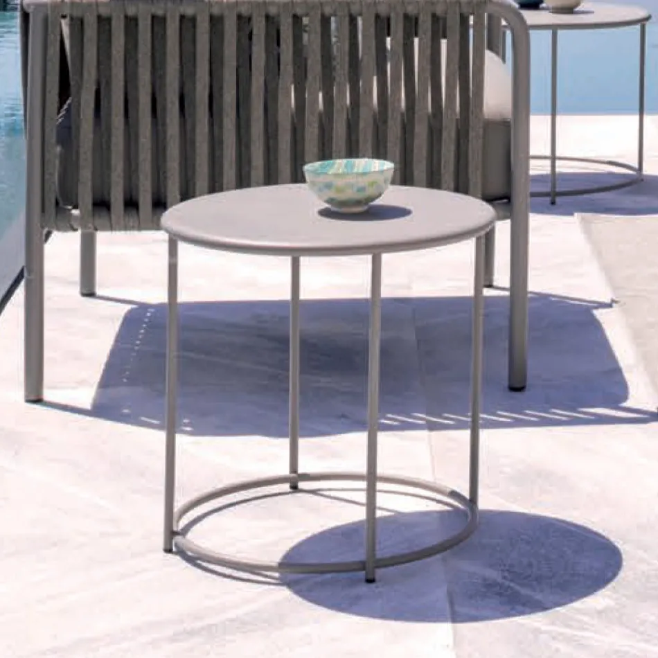 Mesa de centro de jardim em aço galvanizado de vários tamanhos fabricado na Itália - Brienne Viadurini