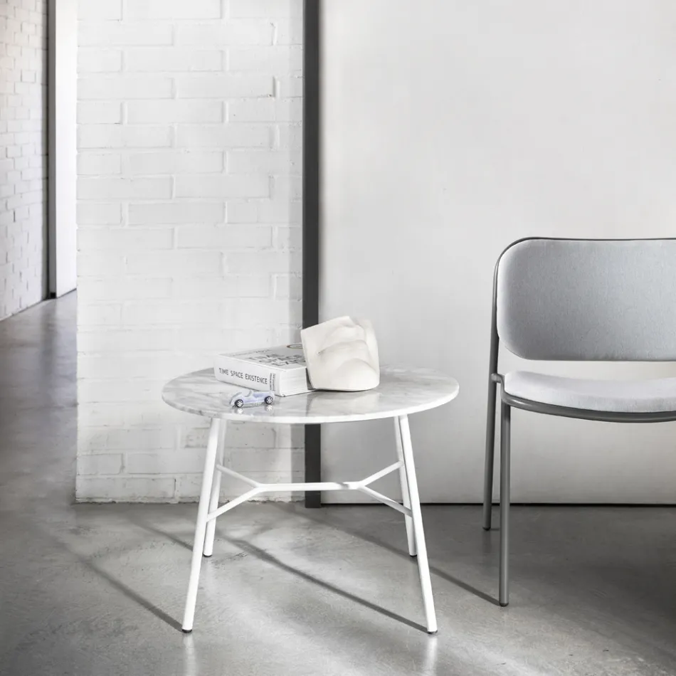 Mesa de centro com tampo redondo de mármore fabricado na Itália - Makino Viadurini