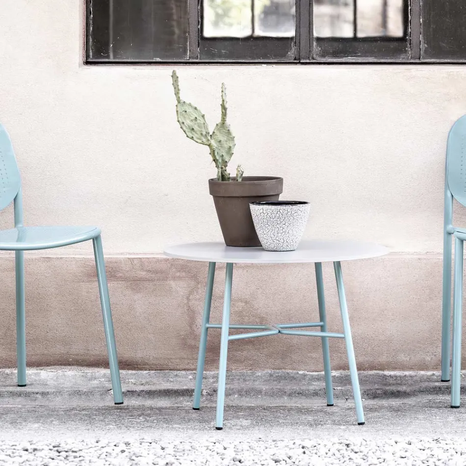 Mesa de centro externa redonda em HPL com base de metal feita na Itália - Makino Viadurini