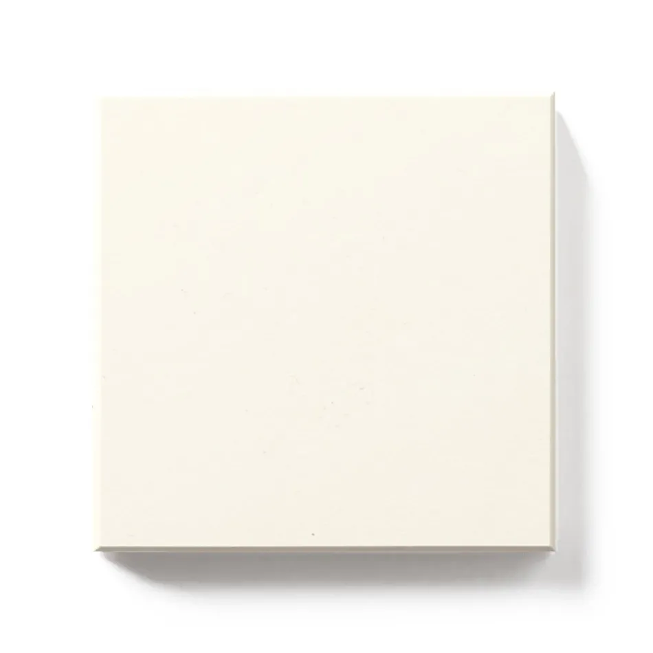 Mesa de centro externa redonda em HPL com base de metal feita na Itália - Makino Viadurini