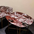 Mesa de design em mármore e metal vermelho Levanto, fabricada na Itália - Morbello