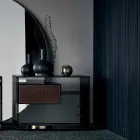 Mesa lateral para sofá ou mesinha de cabeceira em vidro fumê com gaveta de couro - Linzy Viadurini