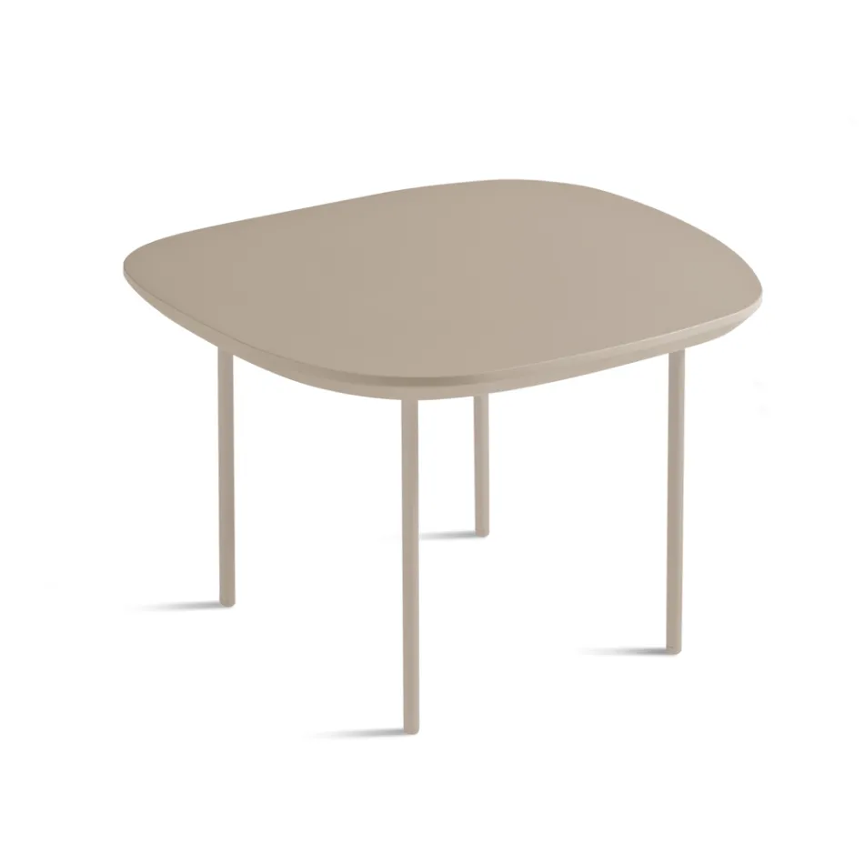 Mesa de centro em MDF com formato diferenciado, disponível em dois tamanhos e diversas cores - Navis Viadurini