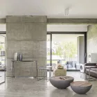 Mesa de centro redonda em madeira reciclada e aço branco ou cinza - Genoveffa Viadurini