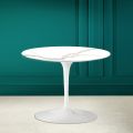 Mesa de centro Tulip Eero Saarinen H 41 em cerâmica Calacatta Michelangelo - Escarlate