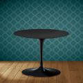 Mesa de centro Tulip de Eero Saarinen, 41 cm de altura, em cerâmica Domoos, fabricada na Itália - cor escarlate
