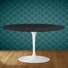 Mesa de centro Tulip de Eero Saarinen, oval, 41 cm de altura, em cerâmica Domoos, fabricada na Itália - cor escarlate Viadurini