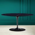 Mesa de centro oval Tulip Saarinen H 41 em cerâmica Noir Laurent fabricada na Itália - Escarlate