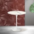 Mesa de centro Saarinen Tulip, 52 cm de altura, em cerâmica fosca Florim Statuario - Escarlate