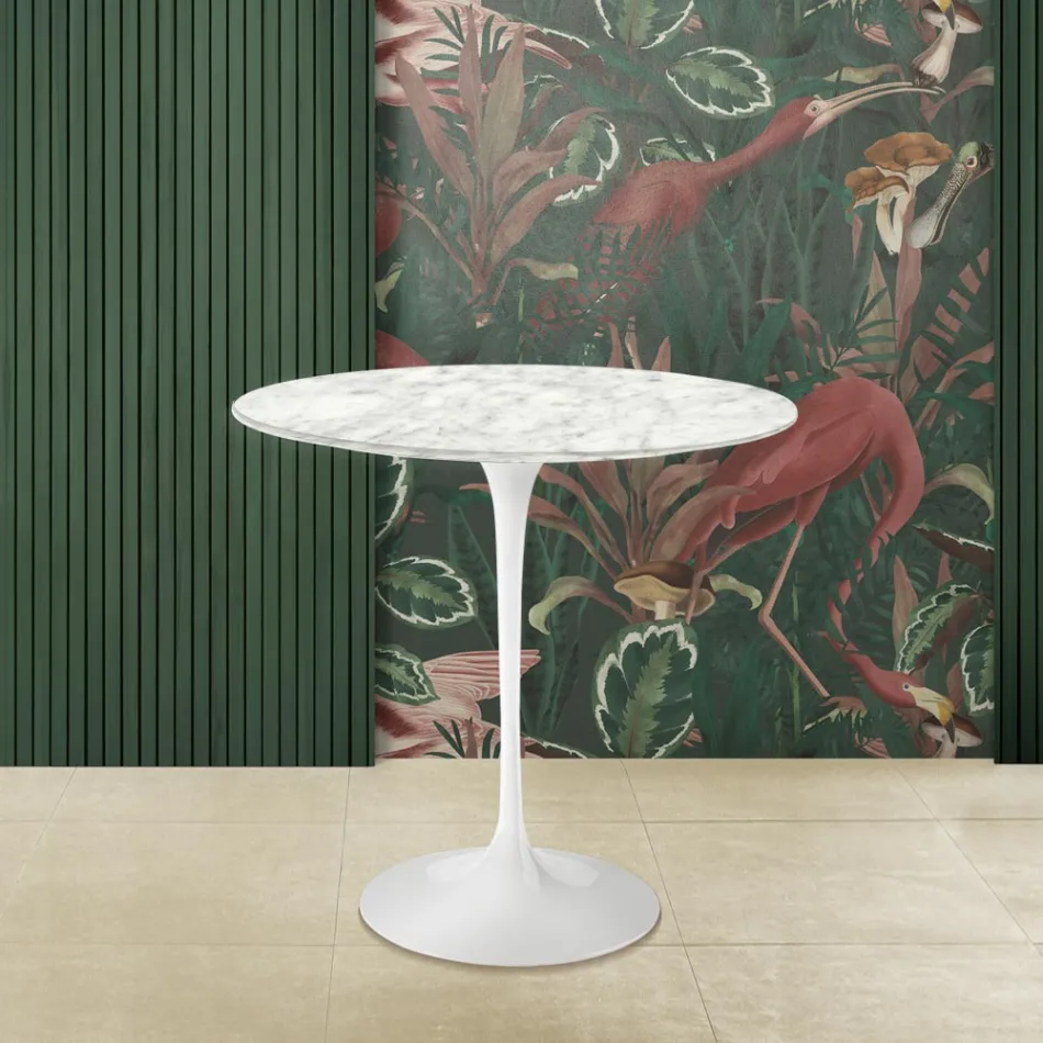 Mesa de centro Tulip Saarinen H 52 com tampo oval em mármore Carrara fabricado na Itália - Escarlate Viadurini