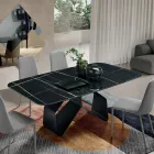 Mesa de 210x110 cm com tampo cerâmico com efeito mármore e base metálica - Adriano Viadurini