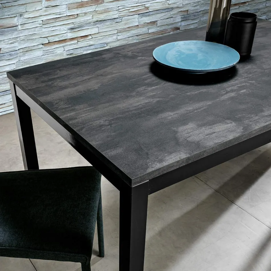 Mesa extensível para sala com tampo em melamina e pés metálicos - Shaila Viadurini