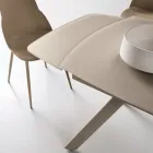 Mesa extensível até 210 cm em vidro e metal pintado - Naxos Viadurini