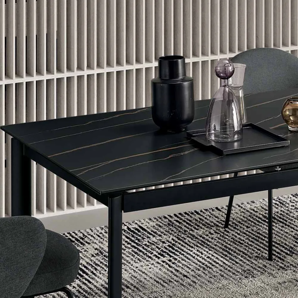 Mesa extensível em porcelanato com base em metal pintado - Arko Viadurini