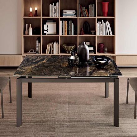 Mesa extensível em porcelanato com base em metal pintado - Arko Viadurini