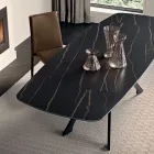 Mesa extensível de metal com tampo em porcelanato imitando mármore - Vittorio Viadurini