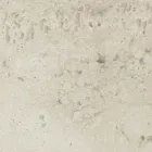 Mesa com Base em Madeira e Tampo em Cerâmica Travertino Leve - Infinity Viadurini