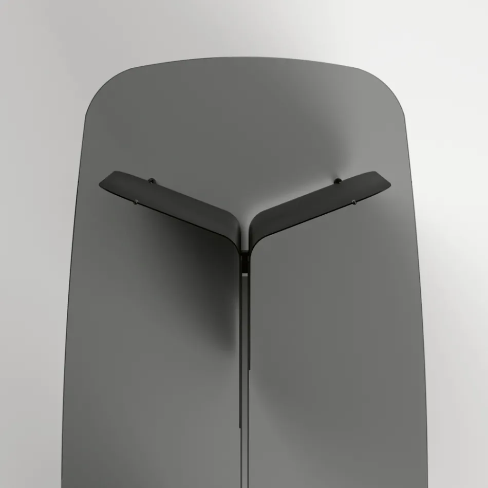 Mesa com tampo de vidro moldado e base metálica curva - Piacere Viadurini