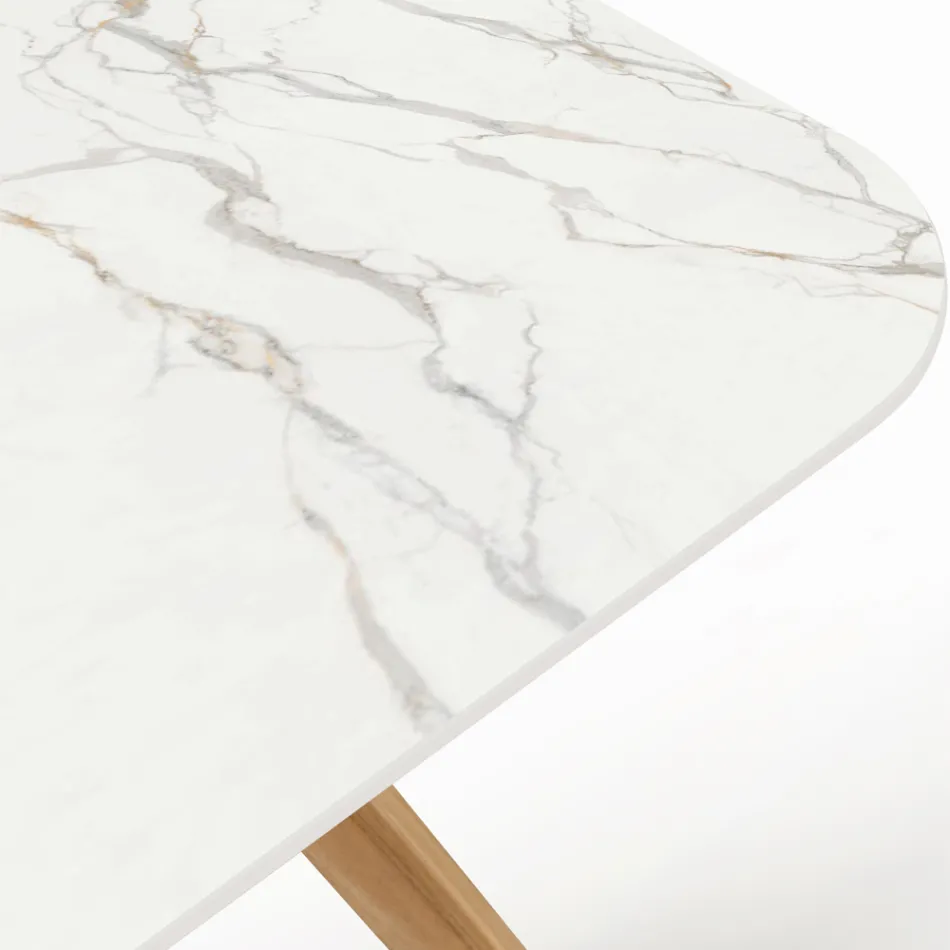 Mesa Externa com Base de Madeira e Tampo Cerâmico Calacatta Oro - Infinity Viadurini
