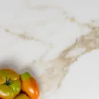 Mesa de jardim em teca natural e tampo de cerâmica - Artes Viadurini