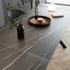 Mesa de jantar extensível (200/230 cm) em vidro cerâmico e metal - Naisha Viadurini