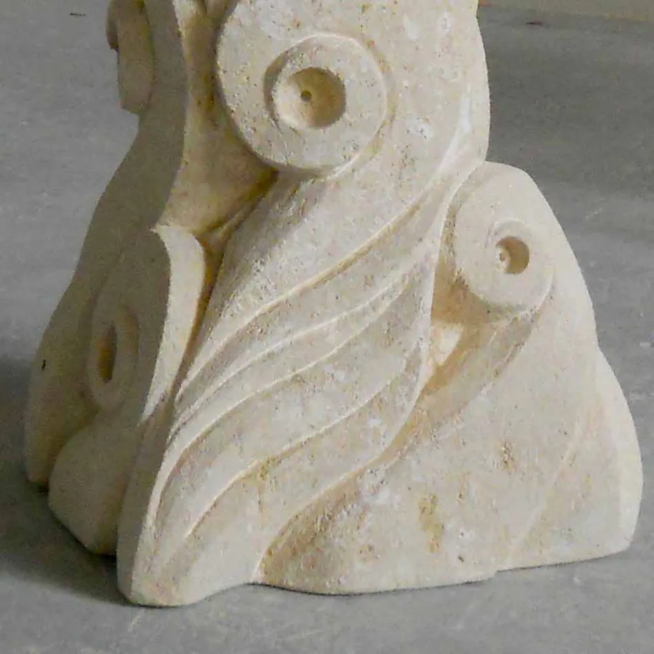 Mesa de jantar de pedra com tampo de cristal design de Jason Viadurini