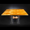 Mesa quadrada Portofino, feita de madeira de oliveira e vidro