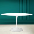 Mesa oval Tulip Eero Saarinen H 73 em cerâmica branca absoluta fabricada na Itália - Escarlate