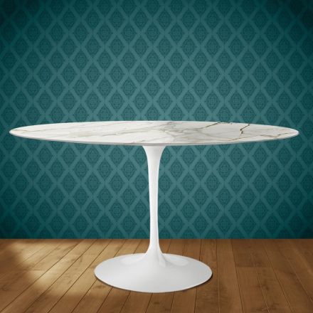 Mesa Tulipa de Eero Saarinen, oval, 74 cm de altura, em cerâmica brilhante, fabricada na Itália - Escarlate Viadurini