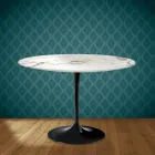 Mesa Tulipa de Eero Saarinen, redonda, 74 cm de altura, em cerâmica Aura 22, fabricada na Itália - cor escarlate Viadurini