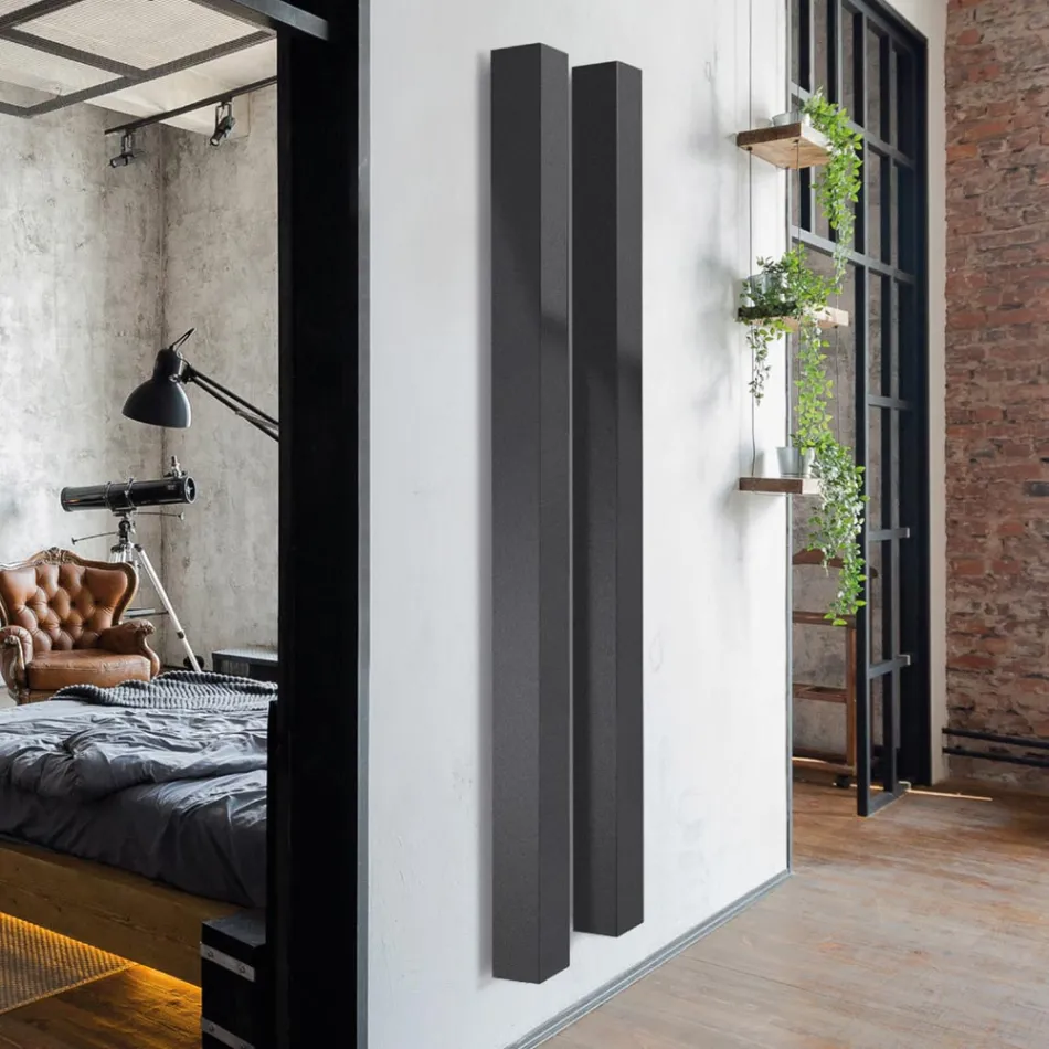 Radiador elétrico em aço carbono com dois acabamentos, fabricado na Itália - Ember Viadurini